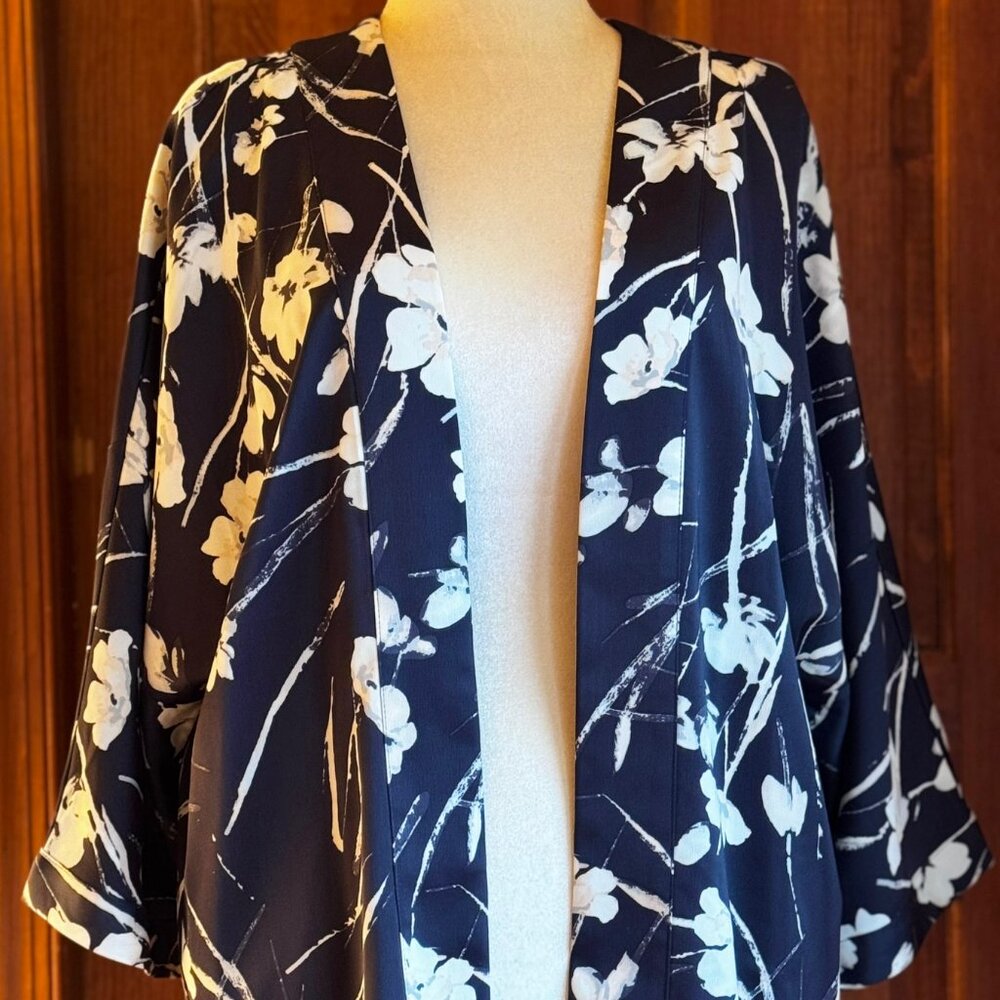 Kenar Flowered Kimono, Navy, L, NWOT